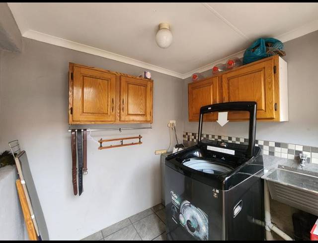 3 BEDROOM HOUSE FOR SALE IN BRACKENHURST